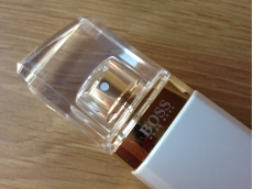 Zoom στο BOSS JOUR POUR FEMME EDP 50ml SPR