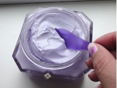 Zoom στο MUGLER ALIEN RADIANT BODY CREAM 200ml