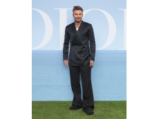 Zoom στο BECKHAM CLASSIC HOMME EDT 50ml & DEODORANT SPRAY 150ml SPR (GIFT SET)