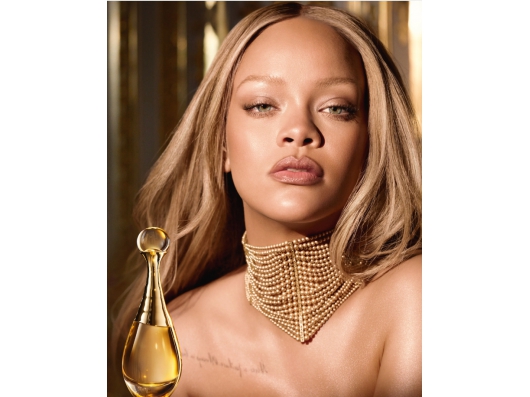 Zoom στο CHRISTIAN DIOR J ADORE L OR ESSENCE DE PARFUM 80ml SPR