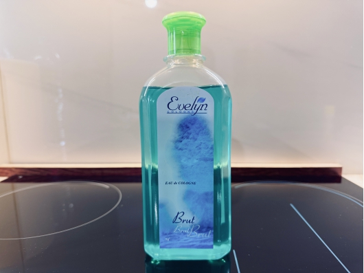 Zoom στο EVELYN COLOGNE EDC 400ml (Αντρική κολώνια τύπου BRUT)